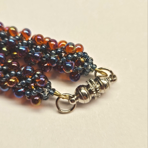 Red and Blue Russian Spiral Seed Bead Bracelet - Picture 6 of 7